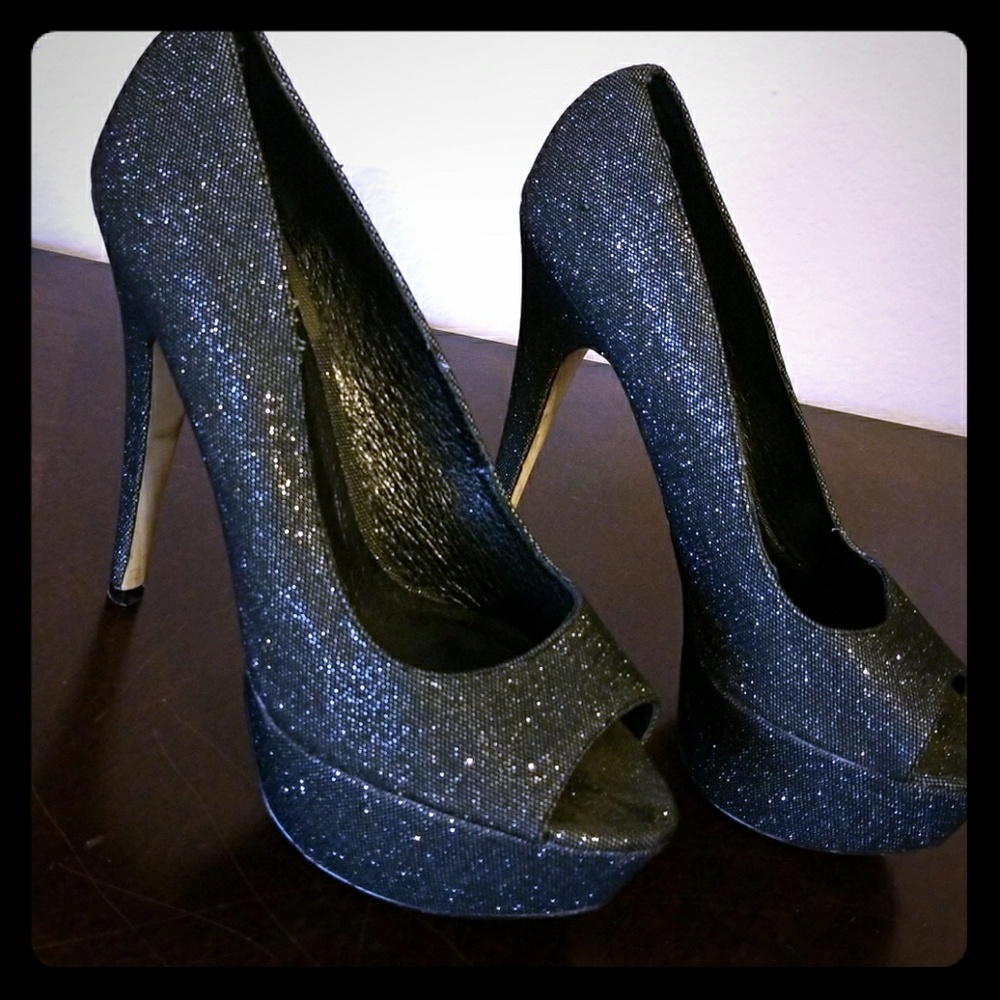 Aldo black glitter pumps